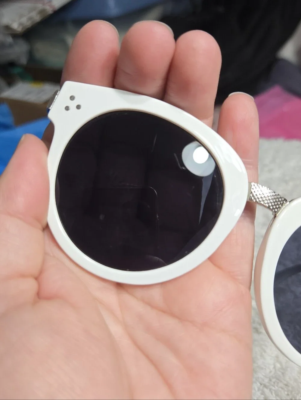 Crush Eyes Escape Style White Round Lens Sunglasses